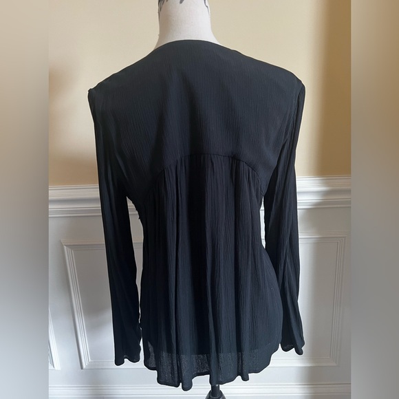 Mossimo, Black & Ivory embroidered open front Boho fringed blouse/cardigan. - Picture 3 of 15